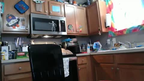 Snapshot of violethooper chatting on 02-11-25, 03:29 Violet Hooper online show from 02-11-25, 03:29