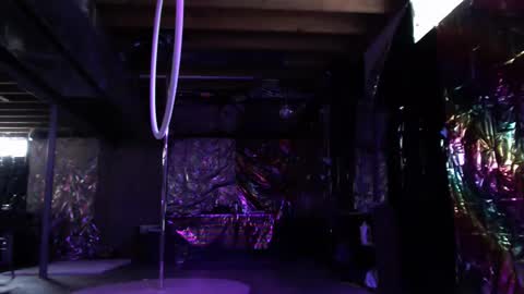 Snapshot of violethooper chatting on 02-11-25, 06:33 Violet Hooper online show from 02-11-25, 06:33