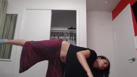 Violet Hooper online show from 02-12-26, 07:14