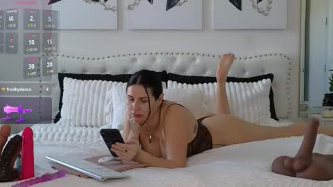 Snapshot of violetik888 chatting on 02-11-26, 07:19 VioletBaby online show from 02-11-26, 07:19