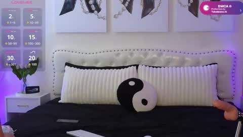 Snapshot of violetik888 chatting on 02-27-26, 03:01 VioletBaby online show from 02-27-26, 03:01