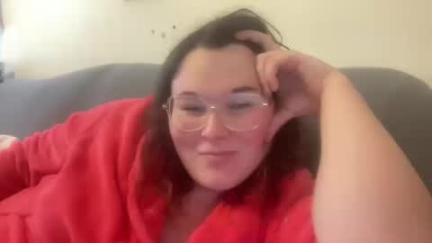 Snapshot of violetlyhappy chatting on 10-11-25, 04:38 violetlyhappy online show from 10-11-25, 04:38