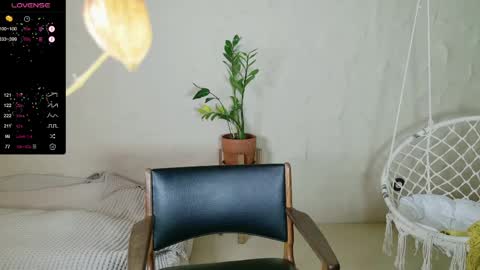 Snapshot of violetplath chatting on 04-01-26, 11:13 Violet next stream December 6 online show from 04-01-26, 11:13