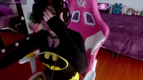 Snapshot of violetqs chatting on 09-09-25, 07:57 online show from 09-09-25, 07:57