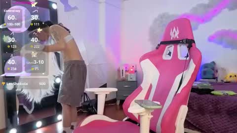 Snapshot of violetqs chatting on 11-30-25, 07:40 online show from 11-30-25, 07:40