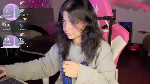 Snapshot of violetqs chatting on 02-16-26, 07:10 online show from 02-16-26, 07:10