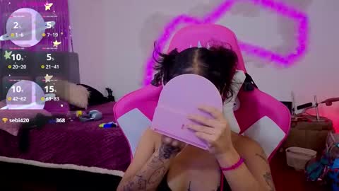 Snapshot of violetqs chatting on 03-13-26, 08:15 online show from 03-13-26, 08:15