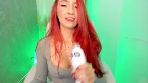 Snapshot of violetsky1_ chatting on 05-28-26, 06:10 VioletSky online show from 05-28-26, 06:10