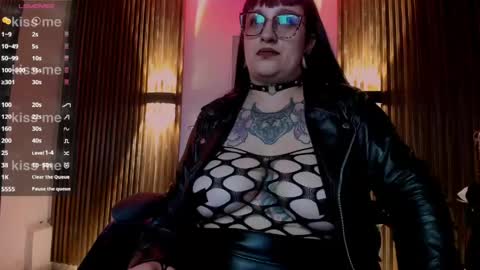 violett_8 online show from 06-01-26, 10:11
