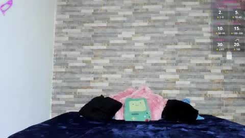 Snapshot of violett__golden chatting on 10-15-25, 10:15 ViolettGolden online show from 10-15-25, 10:15