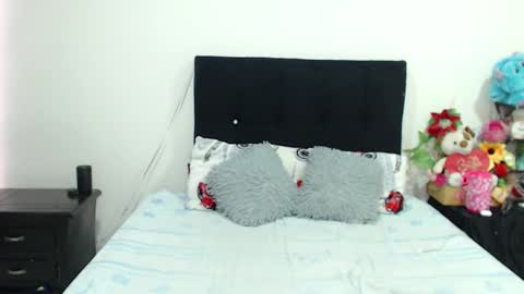 Snapshot of violett_flowers chatting on 02-06-25, 06:46 violeta  online show from 02-06-25, 06:46