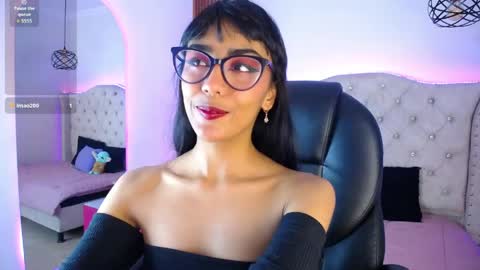 Violet online show from 05-26-26, 11:06