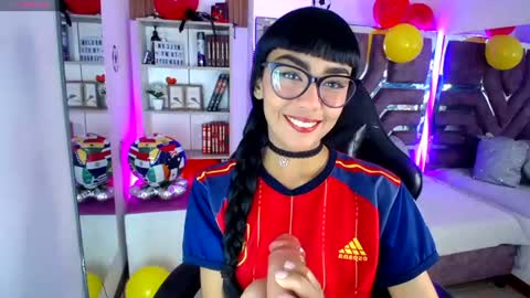 Violet online show from 06-21-26, 11:24