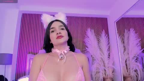 Snapshot of violett_hott_ chatting on 02-01-26, 12:26 violett_hott_ online show from 02-01-26, 12:26