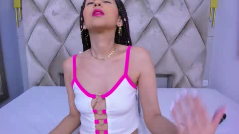 Violett  online show from 02-26-26, 08:19