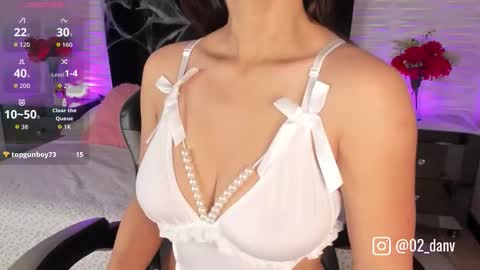 Snapshot of violetta_danvers chatting on 10-21-25, 11:33 Violetta online show from 10-21-25, 11:33