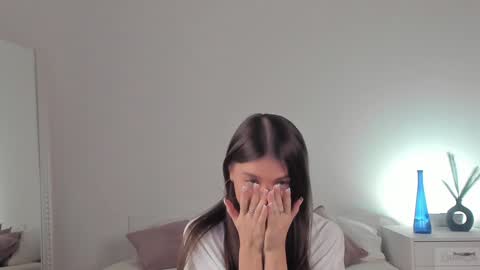 violetta_finch online show from 01-31-25, 11:35