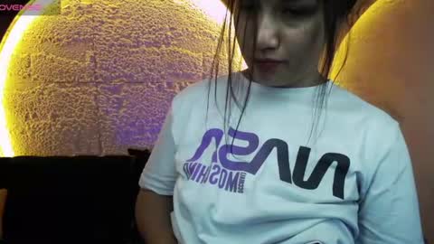Snapshot of violetta_jhonson_v chatting on 06-25-26, 05:12 Violetta online show from 06-25-26, 05:12