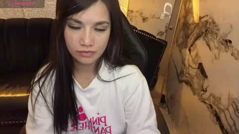 Snapshot of violetta_jhonson_v chatting on 07-14-26, 03:33 Violetta online show from 07-14-26, 03:33