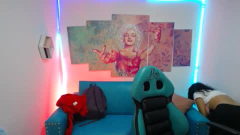 Snapshot of violetta_m_ chatting on 02-02-26, 10:14 Violeta online show from 02-02-26, 10:14