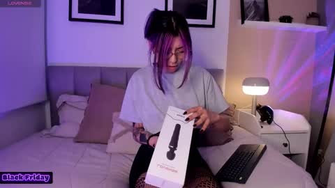 Violetta nur online show from 11-29-25, 11:08