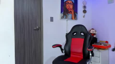 Snapshot of violettaa__ chatting on 04-03-26, 11:25 Violetta online show from 04-03-26, 11:25