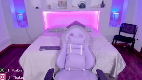 Snapshot of violettabaker1 chatting on 02-06-25, 01:38 ViolettaBaker online show from 02-06-25, 01:38