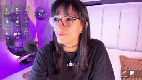 violettacolinss online show from 04-28-26, 11:37
