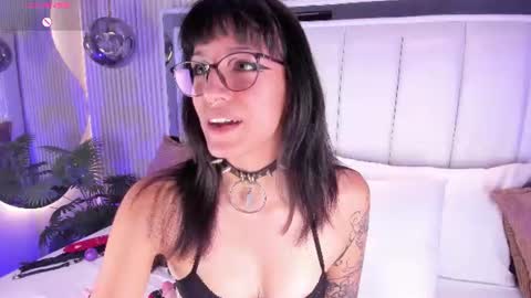 violettacolinss online show from 07-08-26, 11:48
