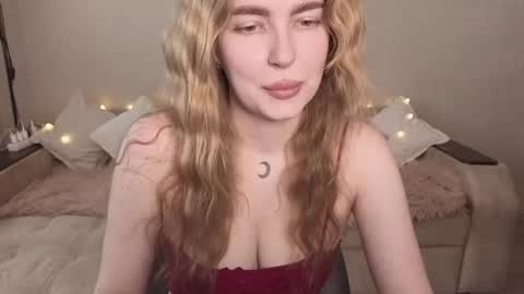 ViolettaOtis online show from 06-11-26, 12:14