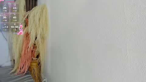 Snapshot of violettawatson chatting on 09-15-25, 12:27 Violetta online show from 09-15-25, 12:27