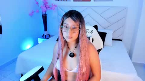 Violette online show from 07-08-26, 06:34