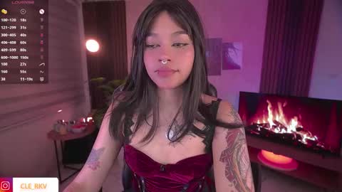 JULIE UWU online show from 09-16-25, 05:47