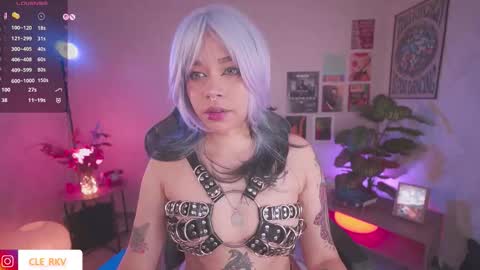 JULIE UWU online show from 01-05-26, 09:18