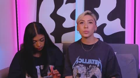 Violet online show from 01-24-25, 12:31