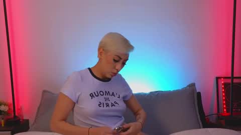 Violet online show from 02-13-25, 02:12