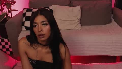 Violet online show from 11-08-25, 12:33