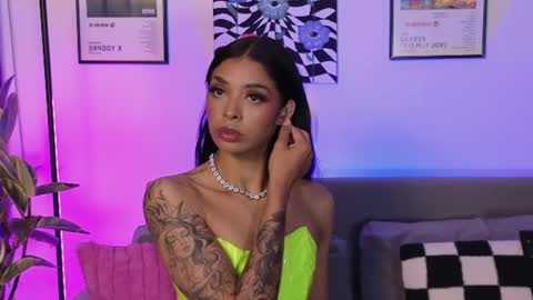 Violet online show from 07-21-26, 02:03