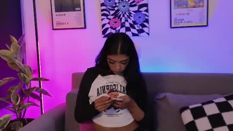 Violet online show from 07-28-26, 01:45