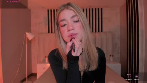 Violett  online show from 04-23-26, 09:08