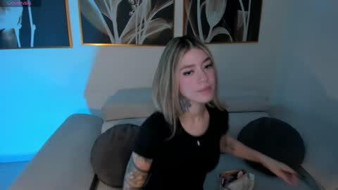 Violett  online show from 05-31-26, 11:39