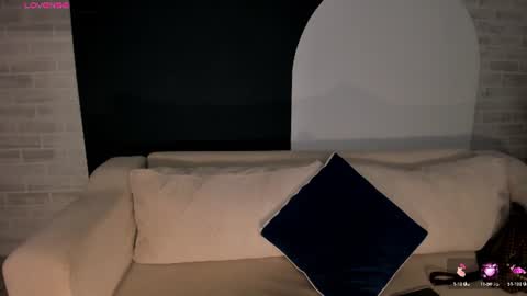 Violett  online show from 07-18-26, 10:08