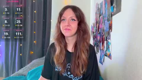Snapshot of violettmo0n chatting on 07-07-26, 06:47 Next stream 1522026 400 GMT 3 online show from 07-07-26, 06:47