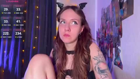 Snapshot of violettmo0n chatting on 07-24-26, 03:37 Next stream 1522026 400 GMT 3 online show from 07-24-26, 03:37