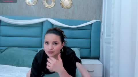 violet rossy online show from 04-21-26, 08:01