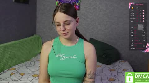 Violet online show from 03-12-26, 07:09