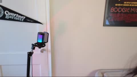 Snapshot of violetwinter666 chatting on 01-06-25, 04:13 Violet Winter  indie sleaze goth girl next door online show from 01-06-25, 04:13