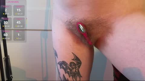 Snapshot of violetwinter666 chatting on 02-08-25, 03:42 Violet Winter  indie sleaze goth girl next door online show from 02-08-25, 03:42