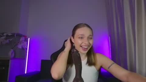 Violla online show from 07-22-26, 09:56