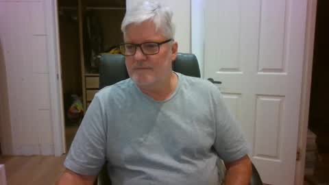 Snapshot of viper654321 chatting on 05-11-26, 07:25 viper654321 online show from 05-11-26, 07:25
